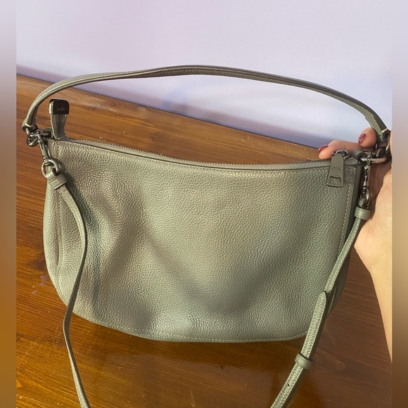 Coach - Picture 5 of 5